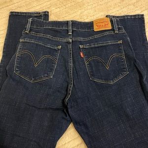 Levi’s mid rise skinny